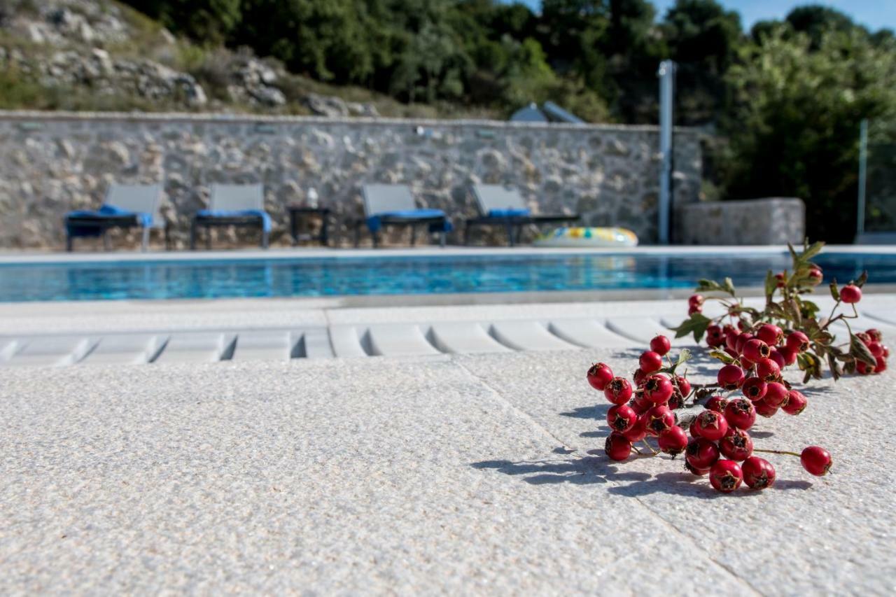 Kampaki Stone Houses Agios Nikitas Exterior photo